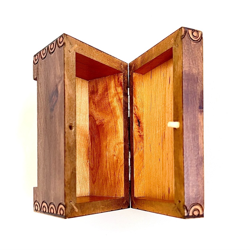 Vintage Hand-Carved Wooden Treasure Chest Trinket Jewelry Box 4” - Picture 6 of 9